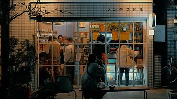 幸福STAND 立ち飲みの風景